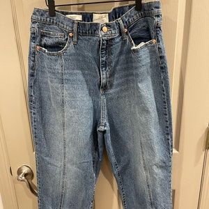 Women's Vintage Straight Cropped Jeans - Universal Thread